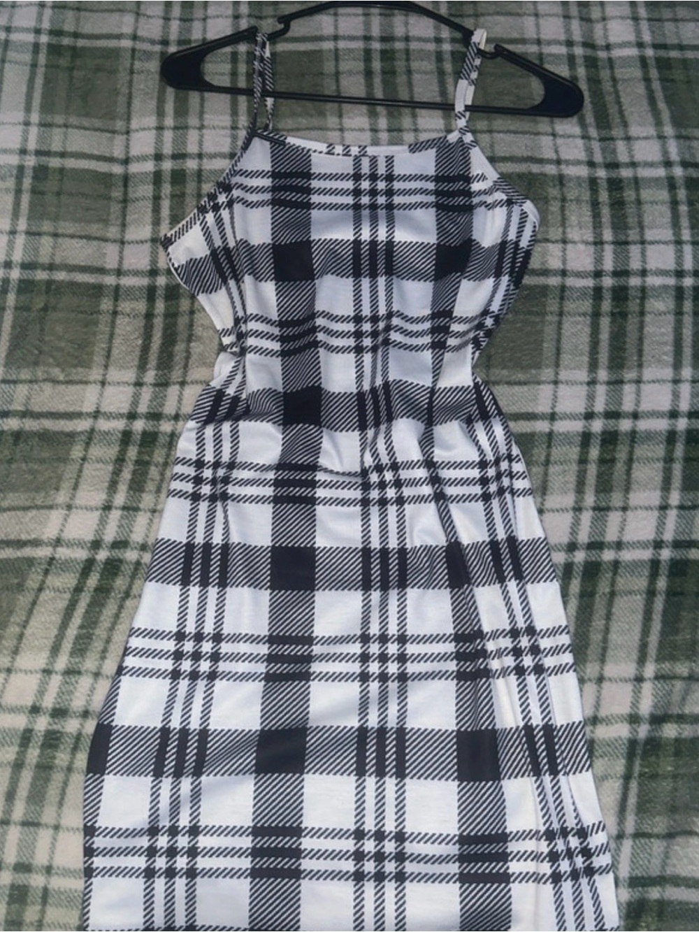 SHEIN Black and White Plaid Spaghetti-Strap Girls Dress🖤